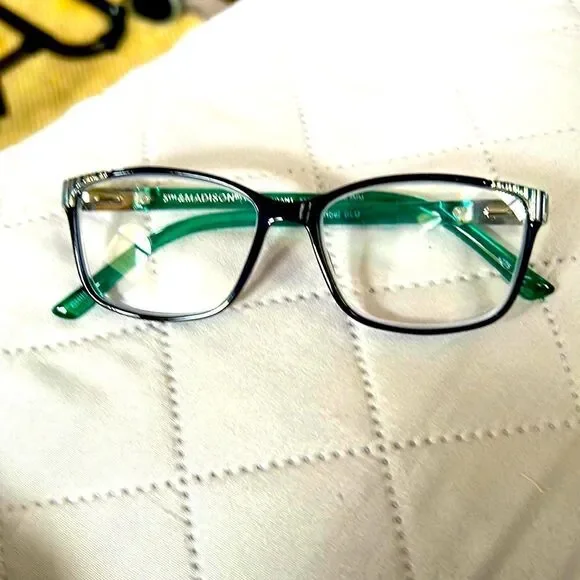 5th & Madison By Foster Grant 2.75 Maribel Readers. EG29 - Picture 2 of 3